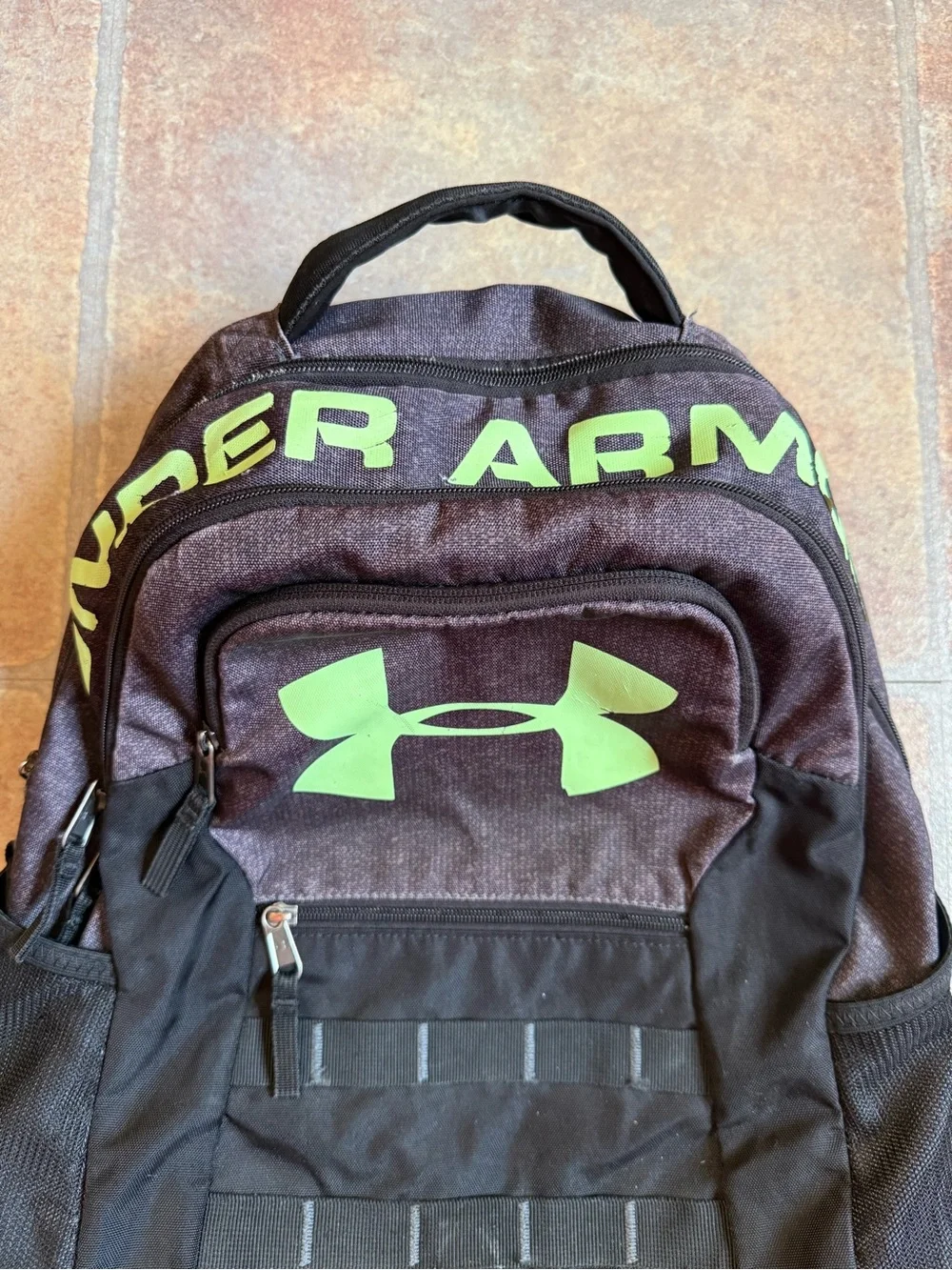 Under Armour spacious under